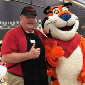 Meet your Posher, Rowland